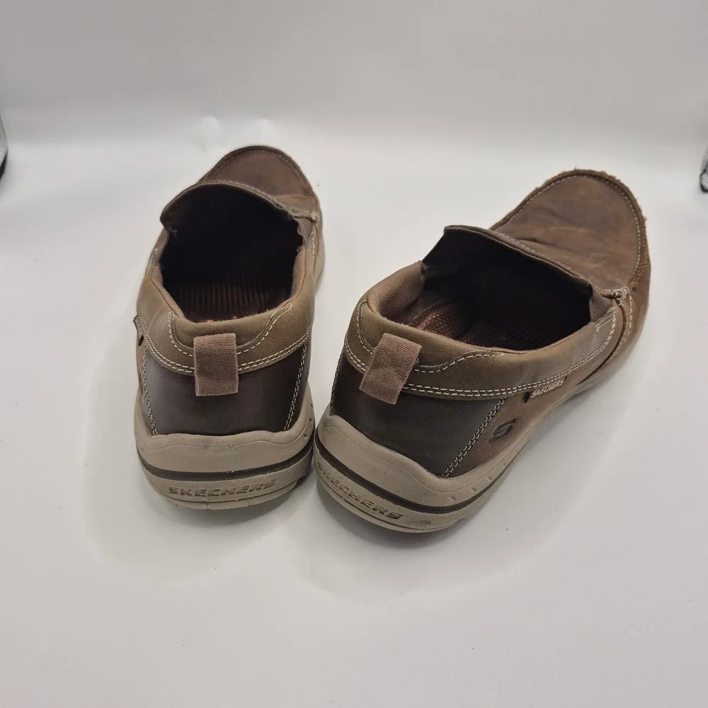 Skechers relaxed fit